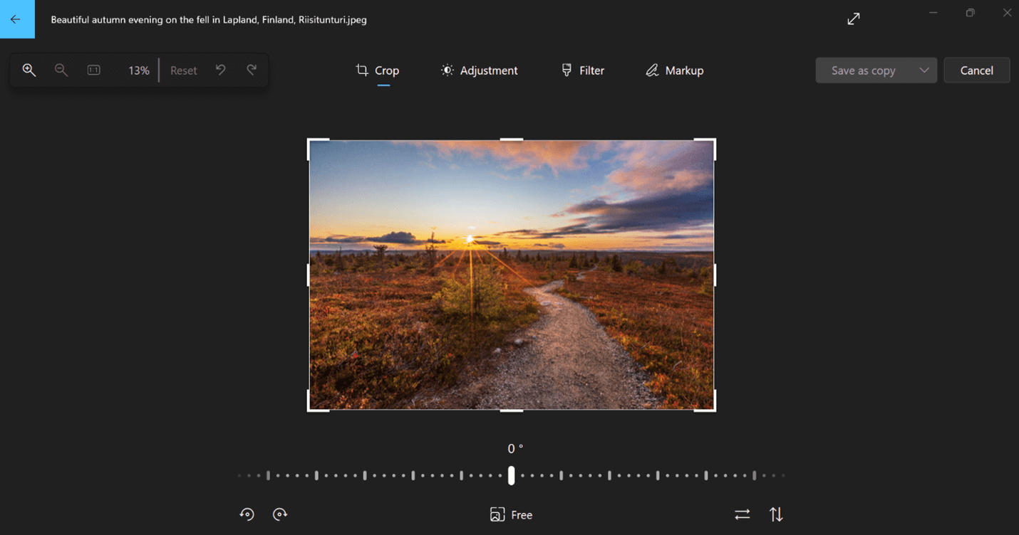 Переход к кадрированию и повороту в приложении Microsoft Photos