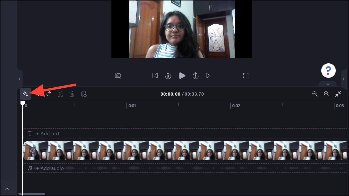 Clipchamp: кнопка AI suggestions на таймлайне