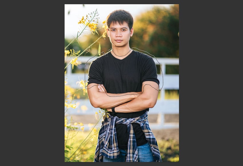 Уточнение выделения одежды в Photoshop