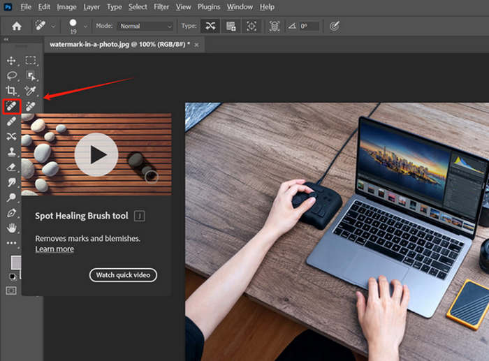 Spot Healing Brush Tool в Adobe Photoshop