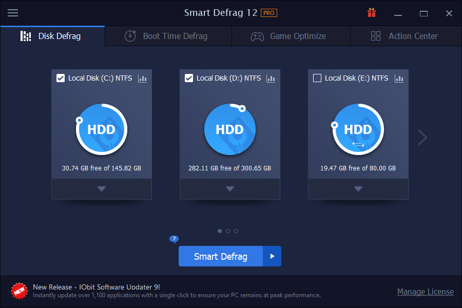 Главное окно Smart Defrag с выбором HDD