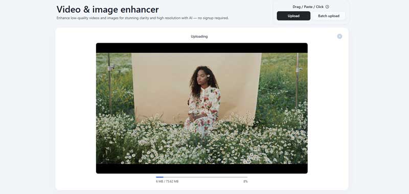 Интерфейс Vmake AI Video Enhancer