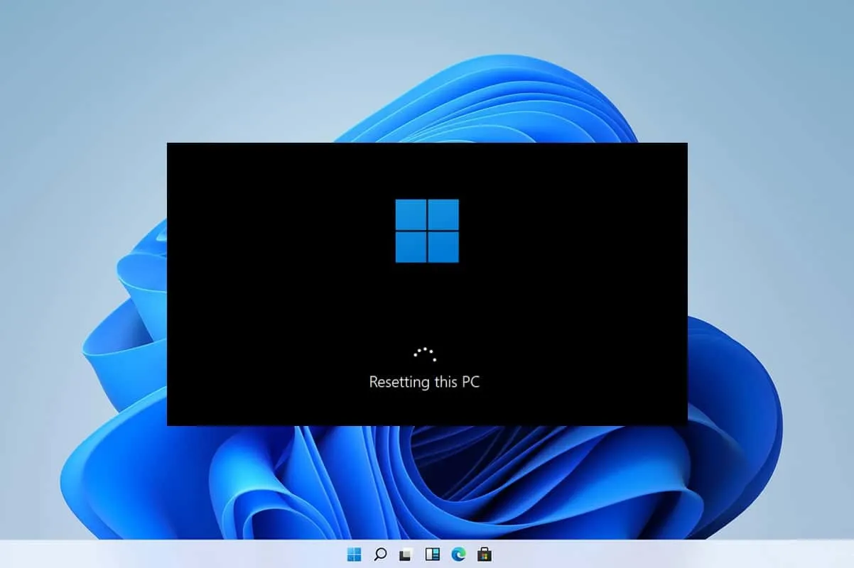 Пункт Reset this PC в параметрах восстановления Windows 11