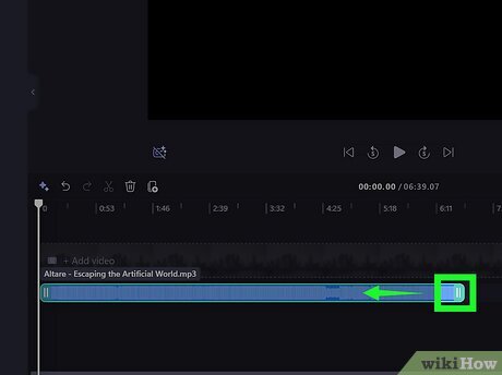 Обрезка аудиоклипа на таймлайне Clipchamp