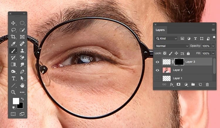 Горизонтальное отражение донорского глаза в Photoshop