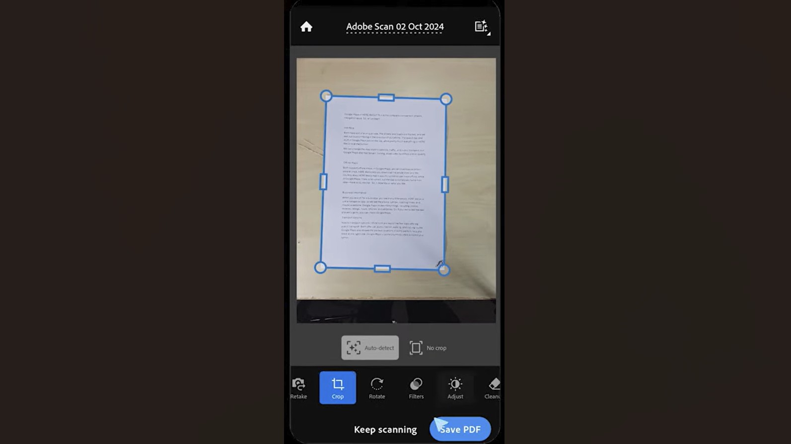 Интерфейс Adobe Scan на смартфоне при сканировании документа
