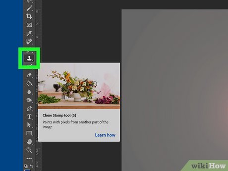 Выбор Clone Stamp Tool в Photoshop