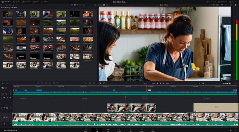 Интерфейс DaVinci Resolve в проекте с аудиодорожкой