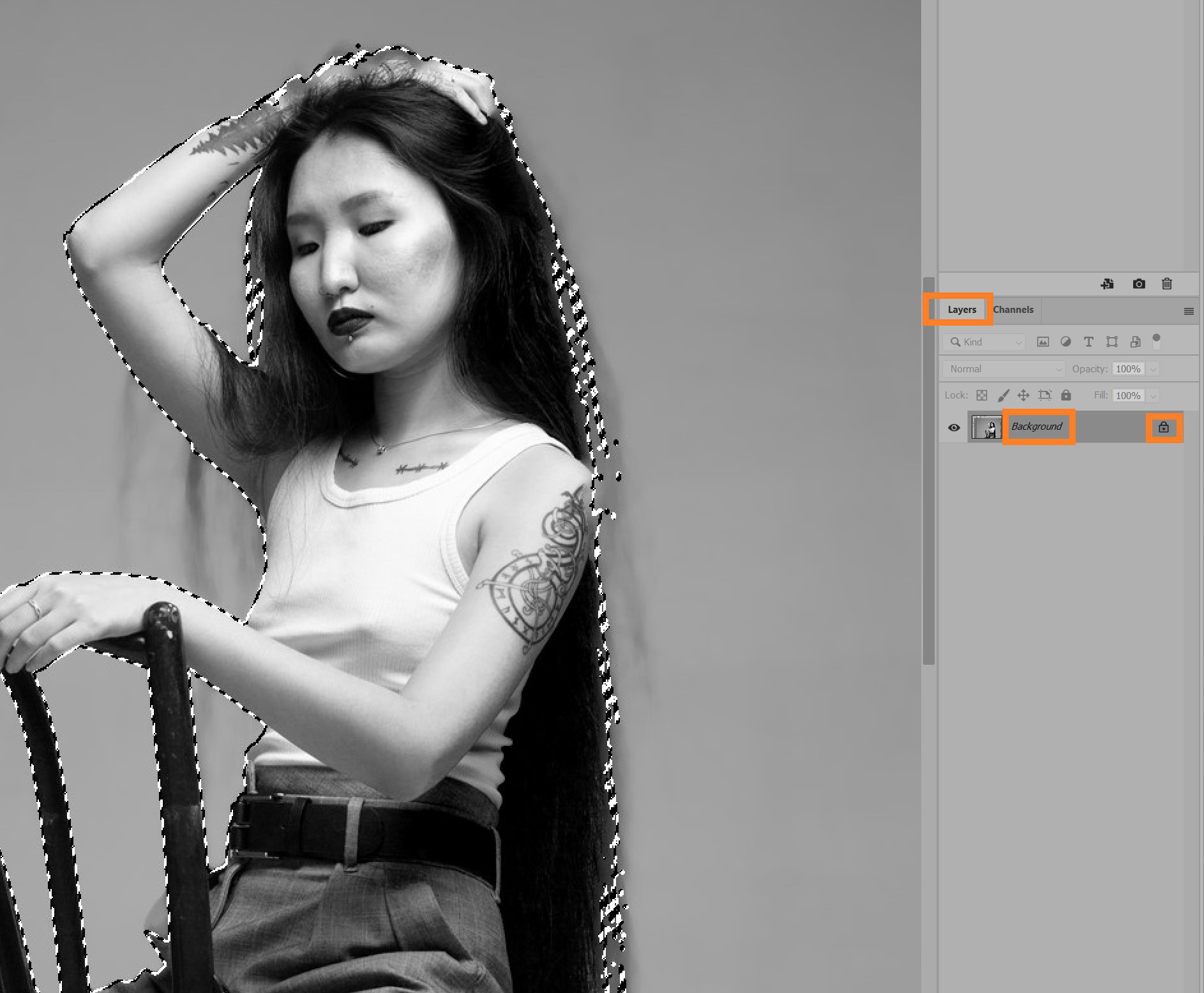 Новый слой под вырезанным объектом в Photoshop