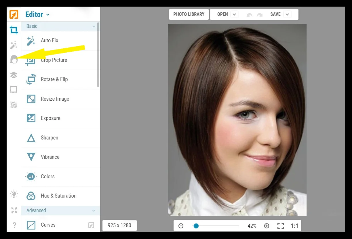 iPiccy: интерфейс редактора перед переходом к инструменту Hair Color