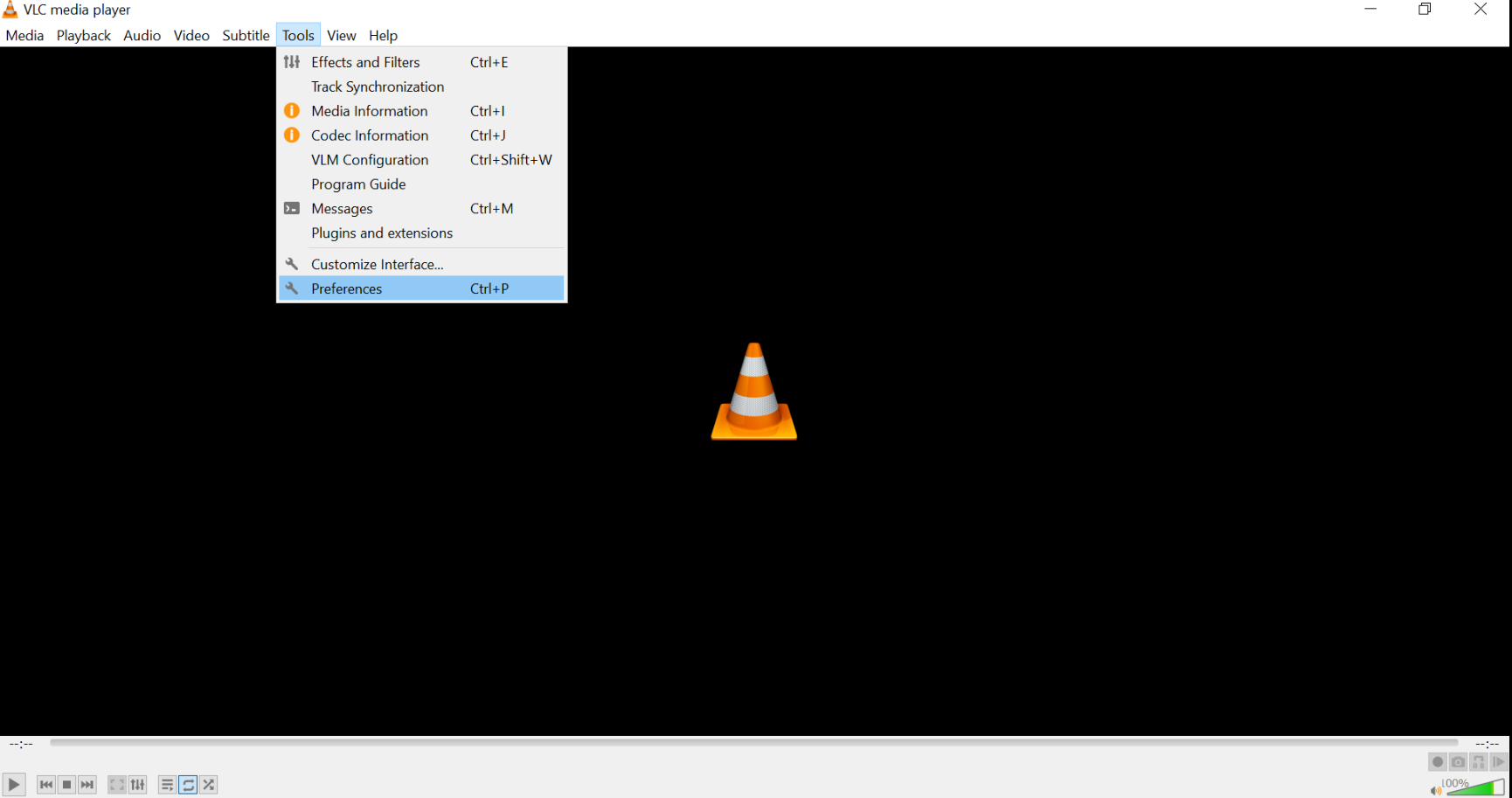 VLC Media Player: меню Tools с пунктом Preferences для перехода к настройкам вывода