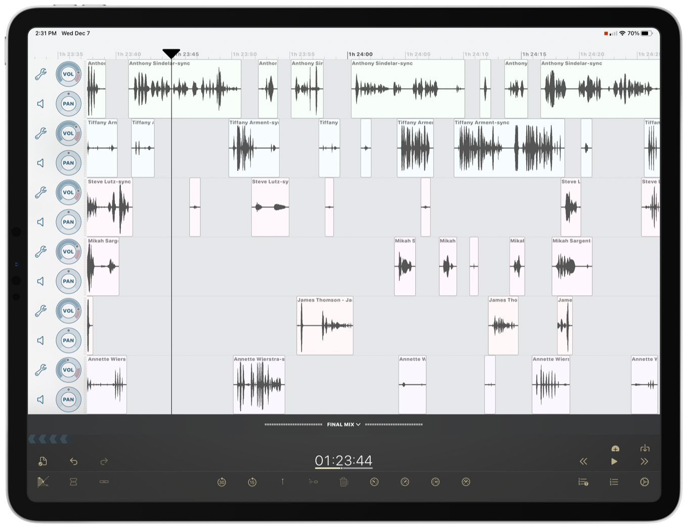 Многодорожечный монтаж подкаста в Ferrite Recording Studio на iPad