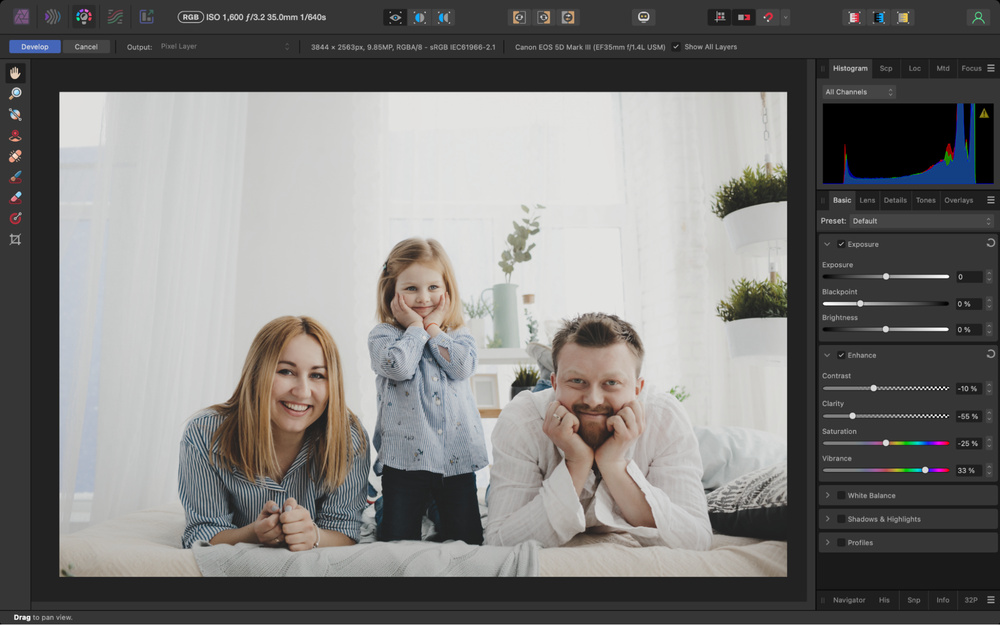 Интерфейс редактора Affinity при работе с изображением