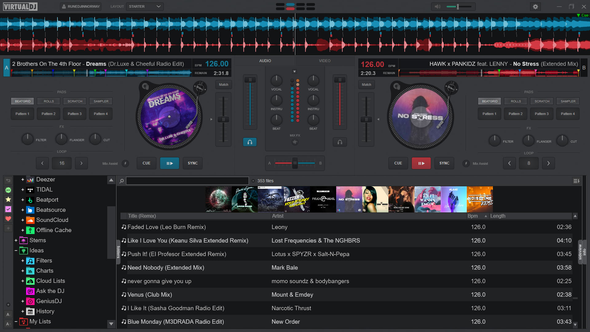 Интерфейс VirtualDJ Starter с двумя деками, микшером и браузером